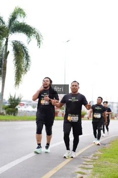 Runner Photo 2041572