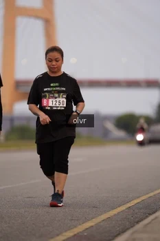 Runner Photo 2041578