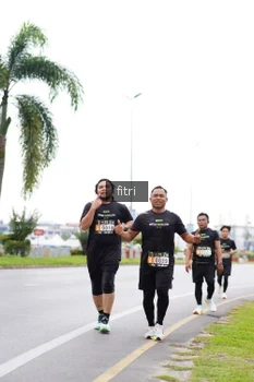 Runner Photo 2041581