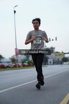 Runner Photo 2041583