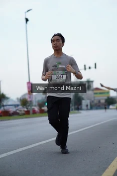 Runner Photo 2041591