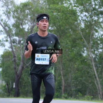 Runner Photo 2041610