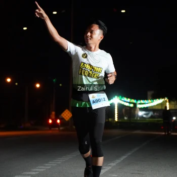 Runner Photo 2041622