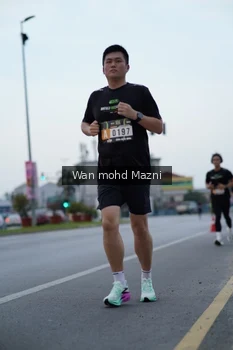 Runner Photo 2041629
