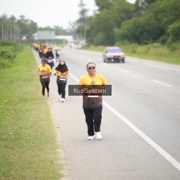 Runner Photo 2041634