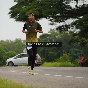 Runner Photo 2041668