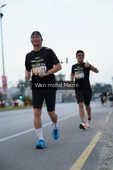 Runner Photo 2041681