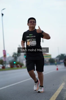 Runner Photo 2041691