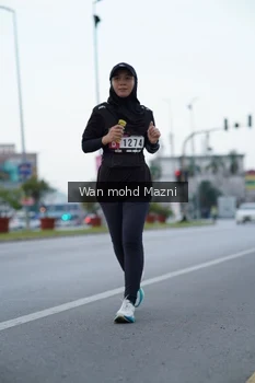 Runner Photo 2041722