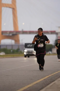 Runner Photo 2041740