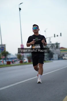 Runner Photo 2041758
