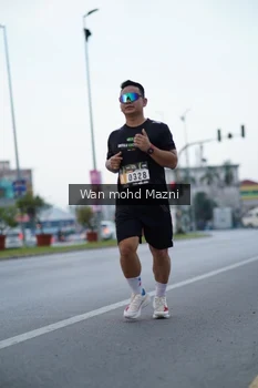 Runner Photo 2041765