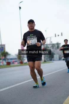 Runner Photo 2041784