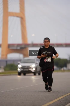 Runner Photo 2041786