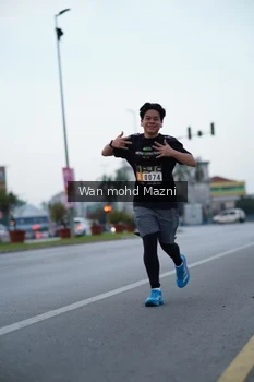 Runner Photo 2041793