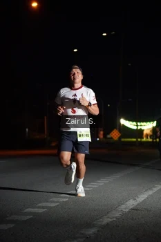 Runner Photo 2041796