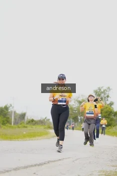 Runner Photo 2041822
