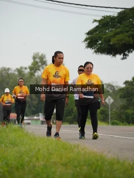 Runner Photo 2041853