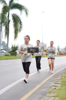 Runner Photo 2041893