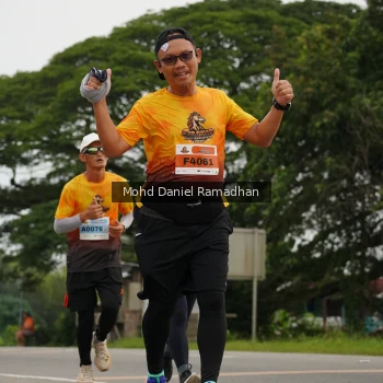 Runner Photo 2041912