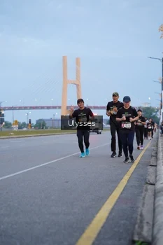 Runner Photo 2041926