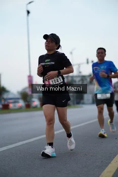 Runner Photo 2041932