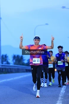 Runner Photo 2041934