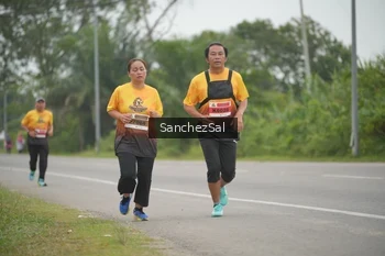 Runner Photo 2041945