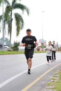 Runner Photo 2041963