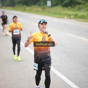 Runner Photo 2041971
