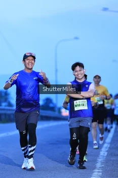 Runner Photo 2041973