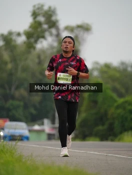 Runner Photo 2041977