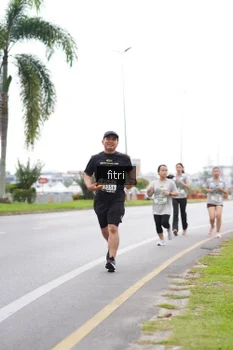 Runner Photo 2041987