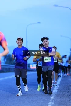 Runner Photo 2041998