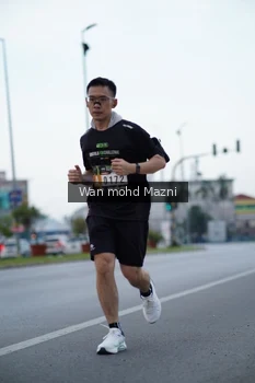 Runner Photo 2042028
