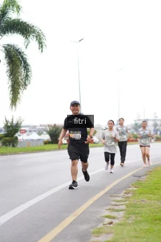 Runner Photo 2042037