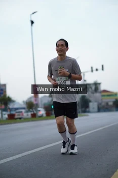 Runner Photo 2042041