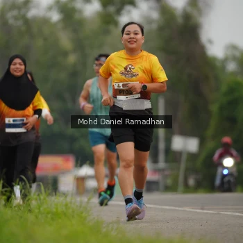 Runner Photo 2042050