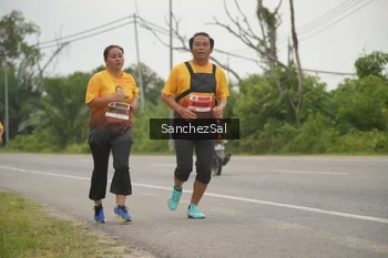 Runner Photo 2042055