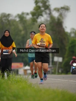 Runner Photo 2042057