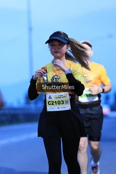 Runner Photo 2042086