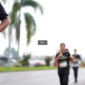Runner Photo 2042096