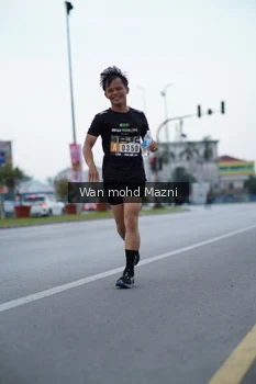 Runner Photo 2042115