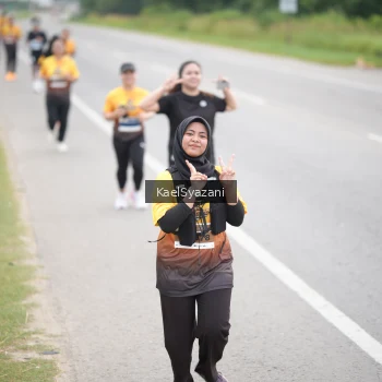 Runner Photo 2042128
