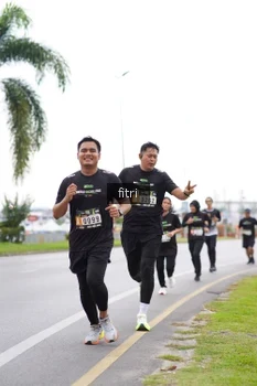Runner Photo 2042129