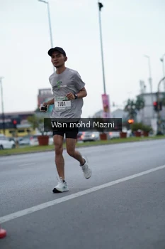 Runner Photo 2042143