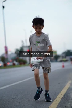 Runner Photo 2042157