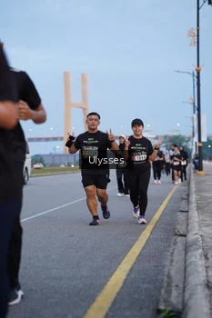 Runner Photo 2042171