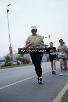 Runner Photo 2042210
