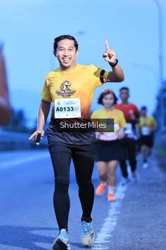 Runner Photo 2042222